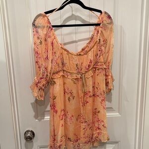 Free People Peach Floral Blouse comes with ruffle peach shorts